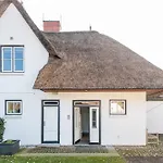 Haus Strandweg 10 Whg 2 *